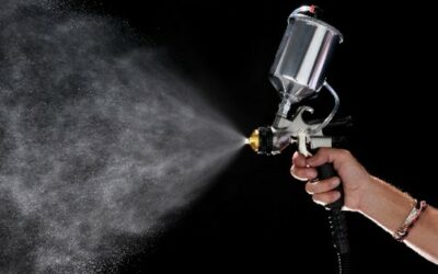 How does an HVLP spray gun work?